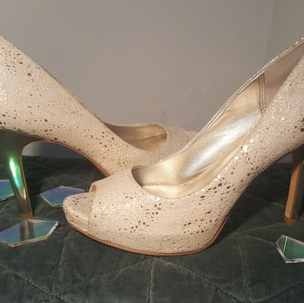 Metallic Snakeskin Style 4" Peep Toe Heels SZ 8